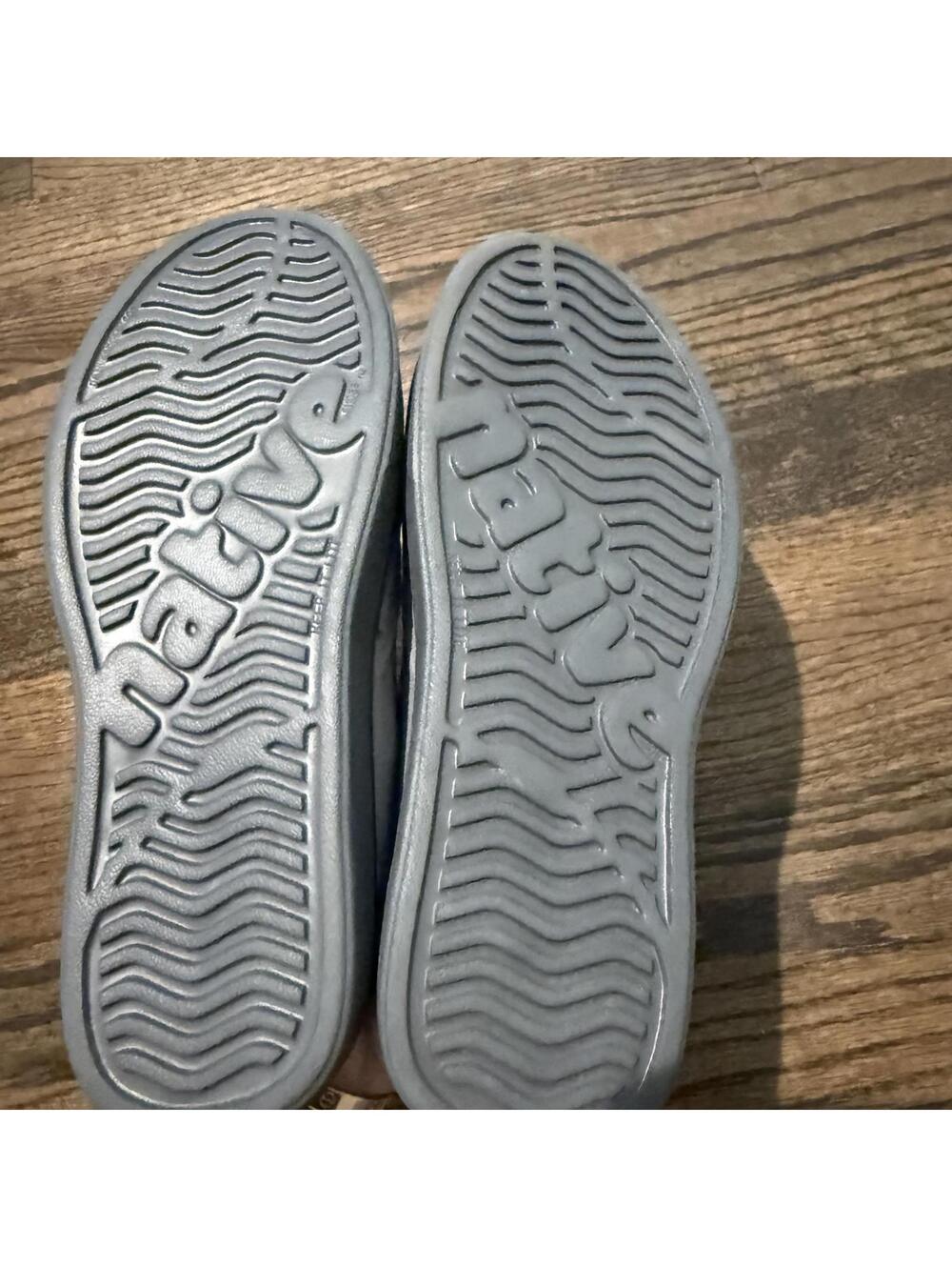 New Native Miles Wanderfoam Unisex Grey Slip On Shoes Size Men's 4 Women's 6 - Picture 6 of 7